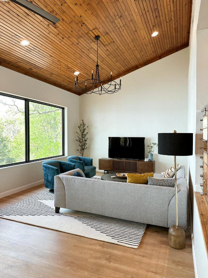 Newly Renovated 4B, 2.5 Bath Lakefront Home With South Grand Lake Views And Dock Vinita Exterior foto