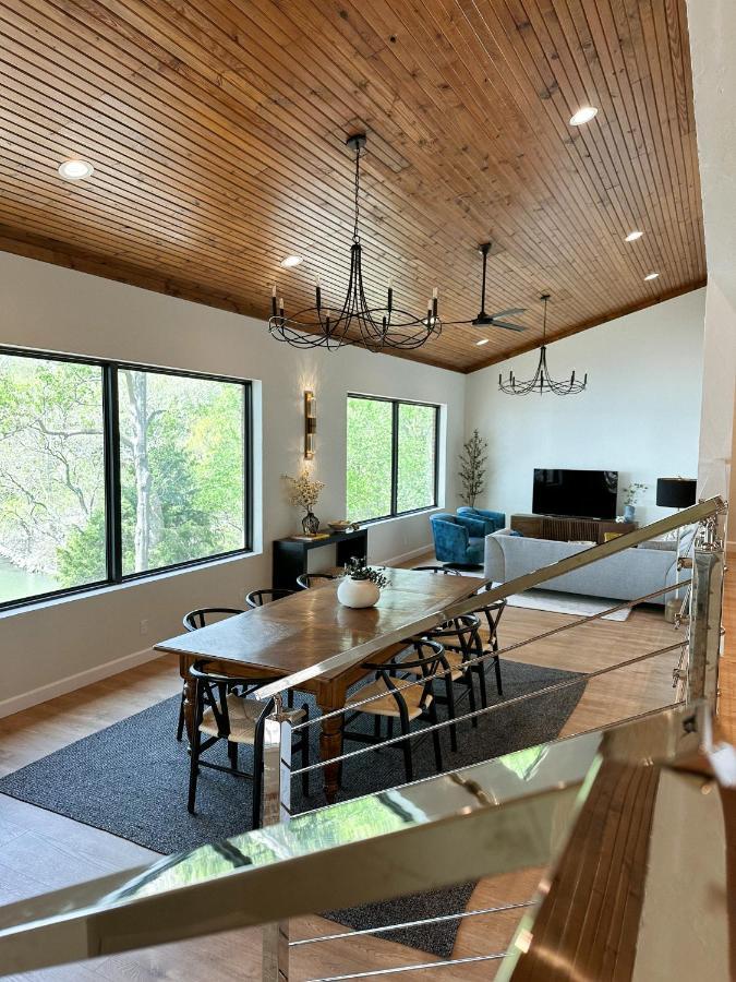 Newly Renovated 4B, 2.5 Bath Lakefront Home With South Grand Lake Views And Dock Vinita Exterior foto